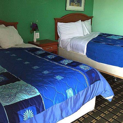 Sleep-Ees Inn, Saginaw & Frankenmuth エクステリア 写真